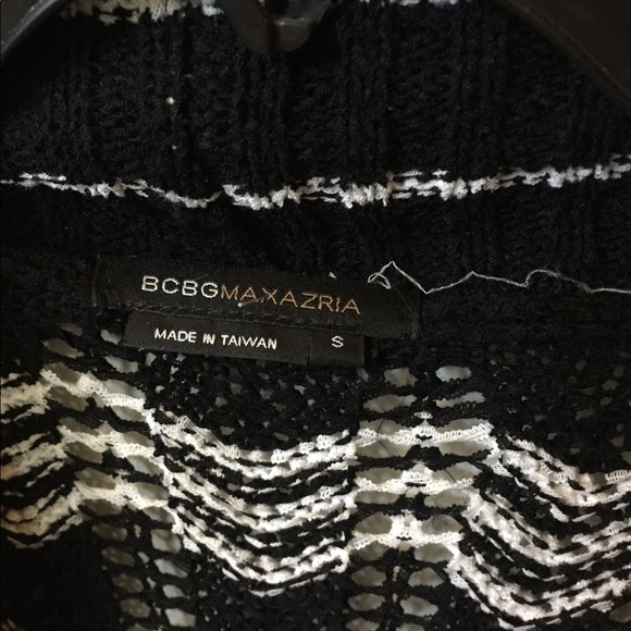 BCBG Black White Chevron Cardigan - Picture 3 of 3